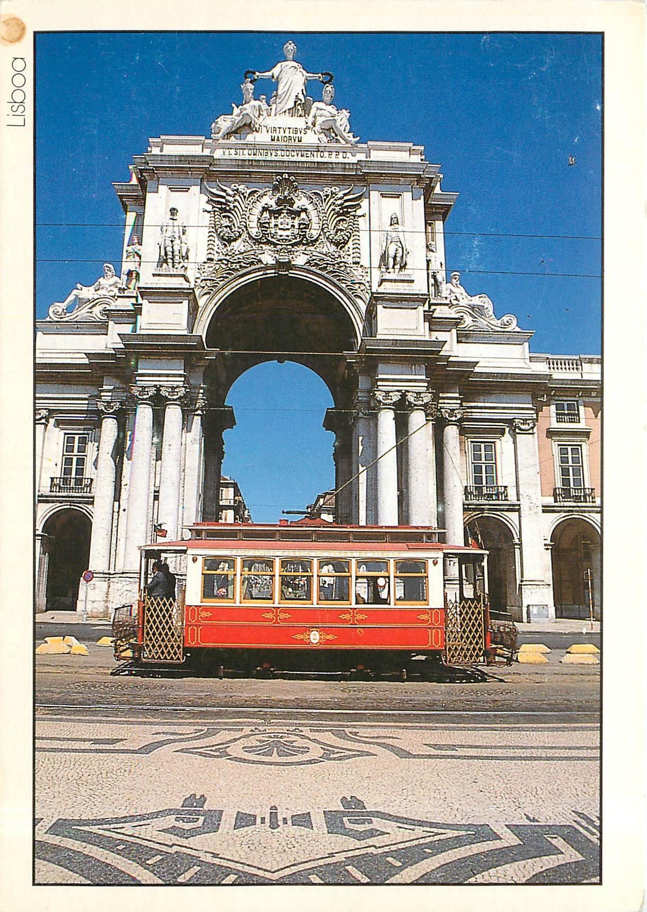 CPM Lisboa Place du Comercio