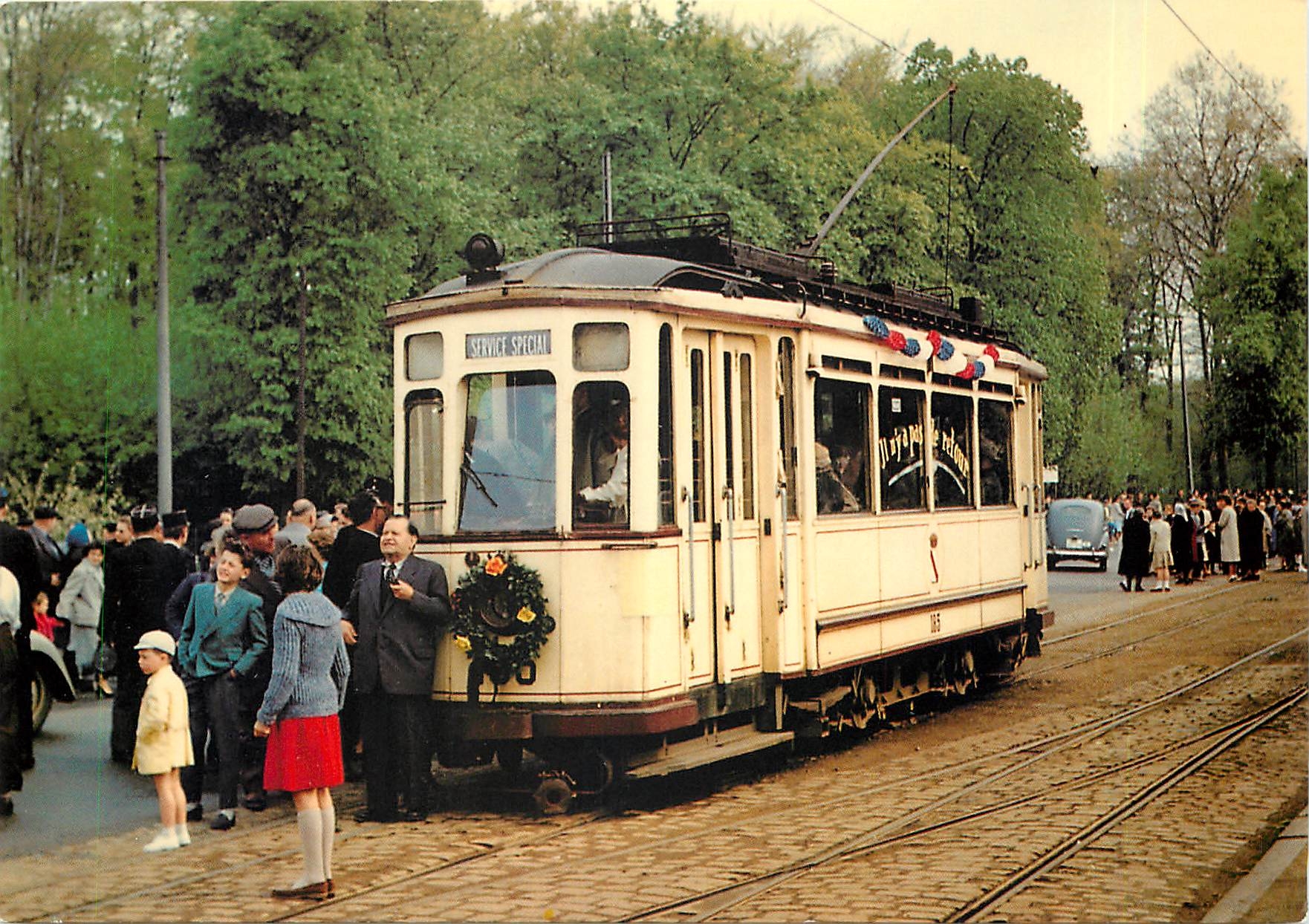 CPM Le dernier tramway de Strasbourg Neuhof Foreet avec la motrice 185 a Neuhof Foret
