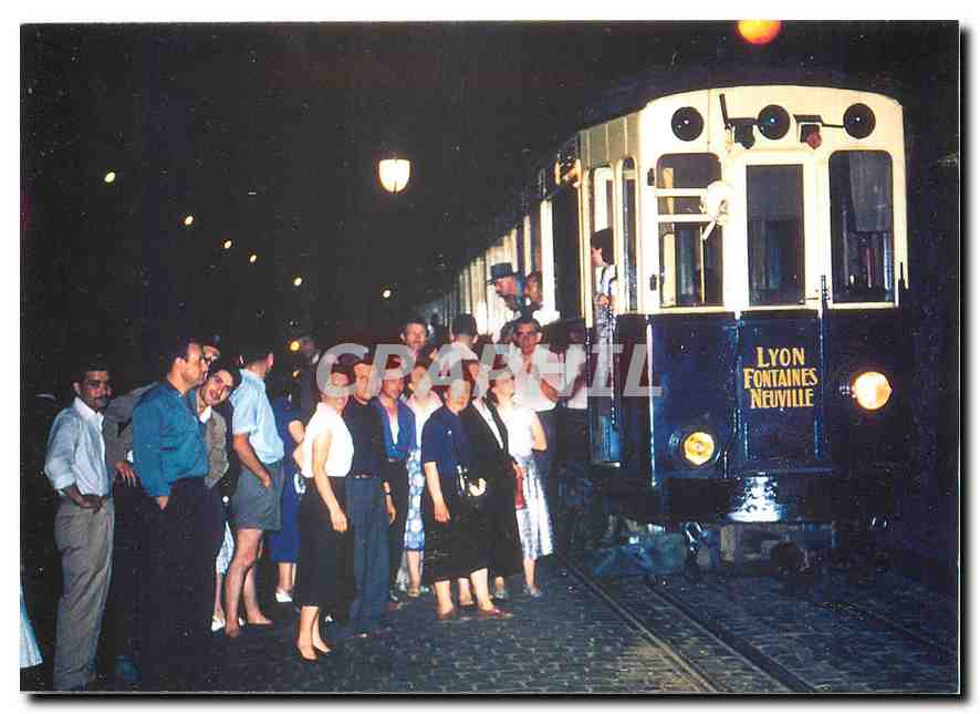 CPM Le Train Bleu Lyon Fontaines Neuville 
