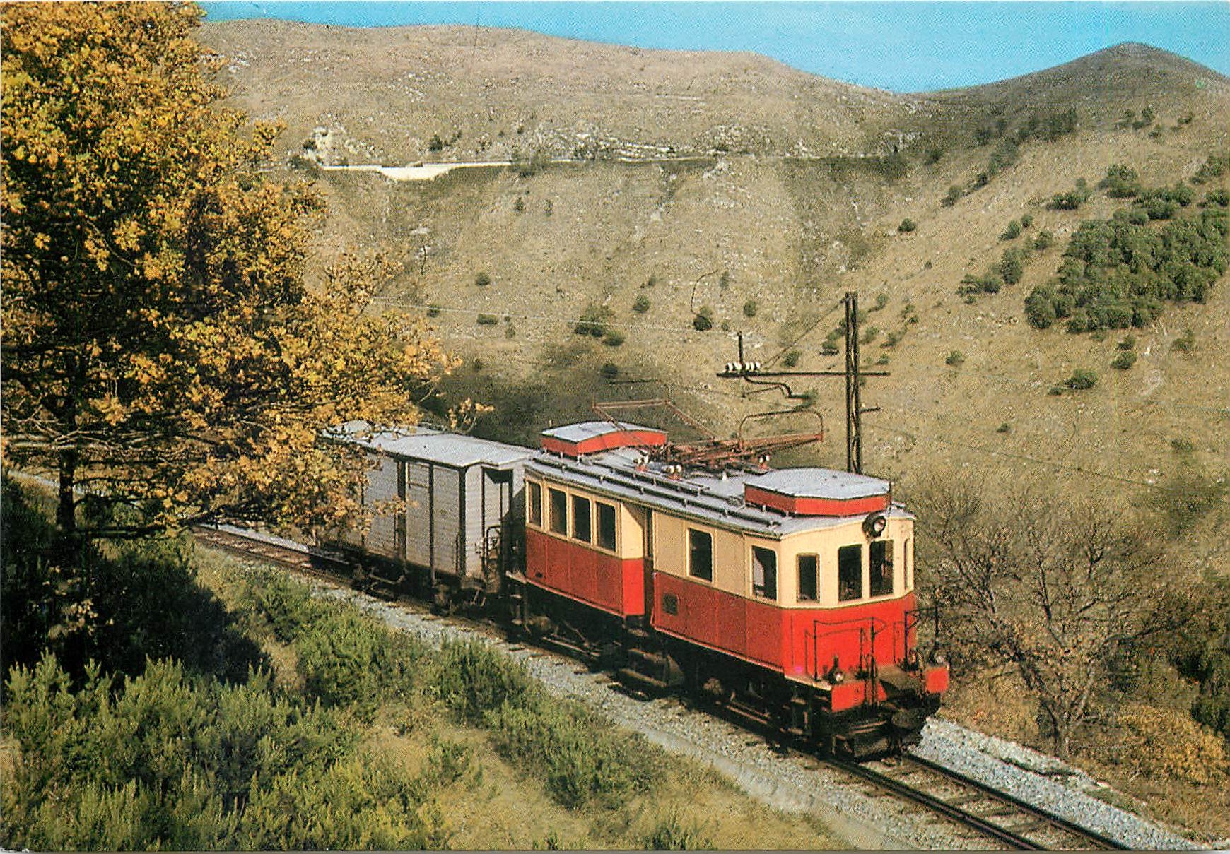 CPM Ferrovia Genova Casella electric locomotive and 101 freight trailer 