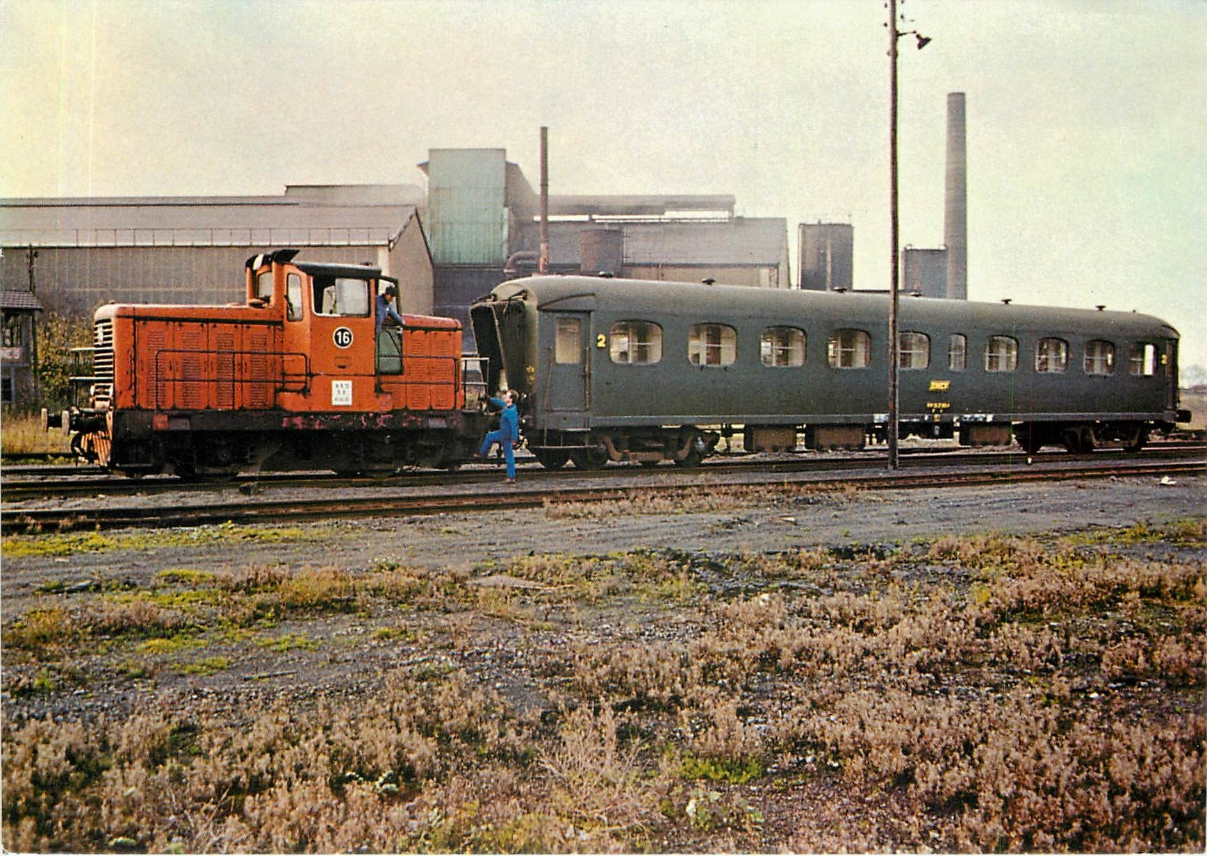 CPM Arrivee en gare de Demain Mines de la voiture B9 Nord Tilleul Maubeuge