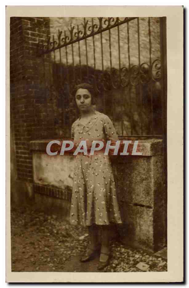 CPA Carte photo Jeune femme