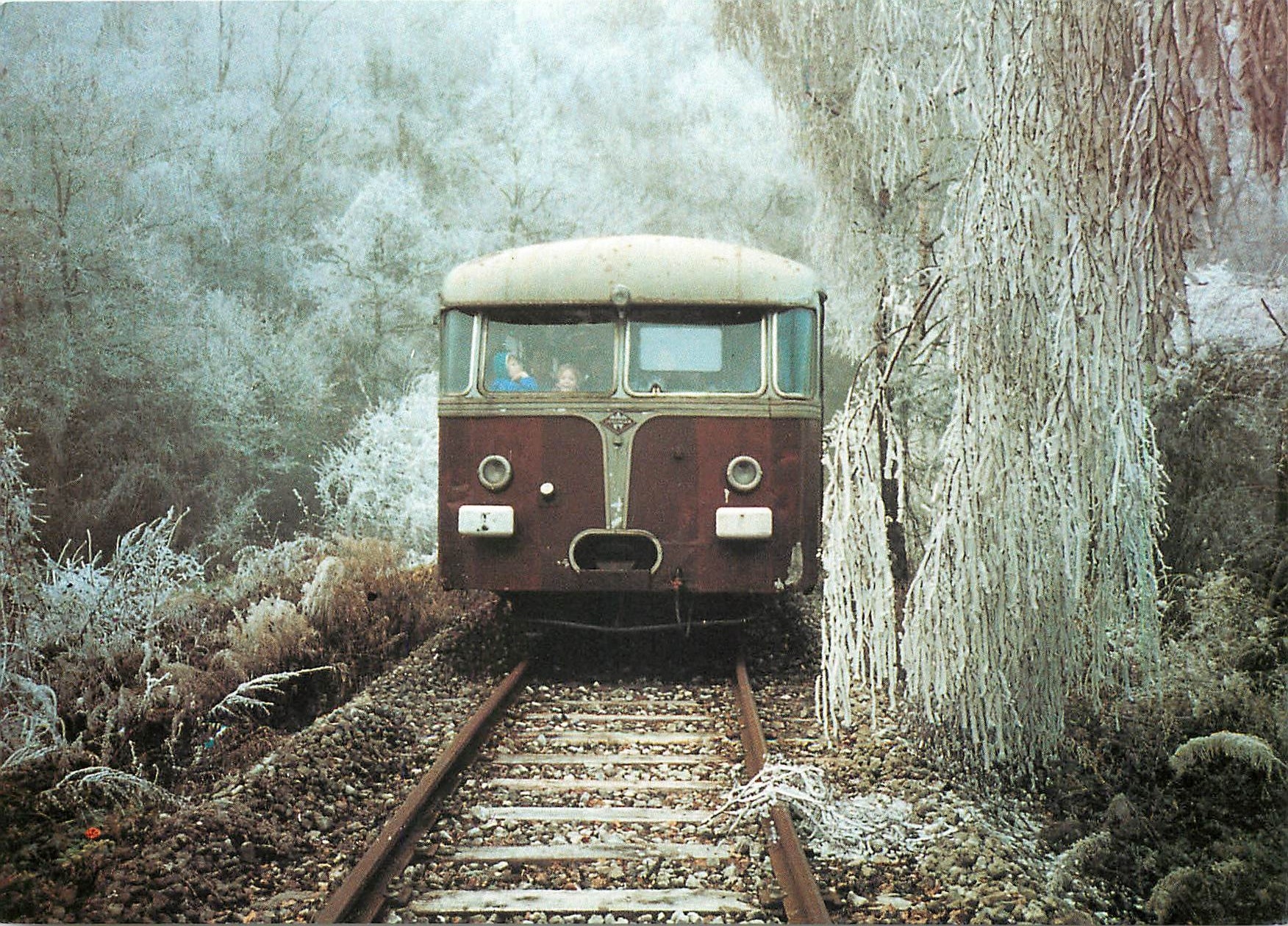 CPM Autorail dans paysage hivernal Rodange Luxembourg