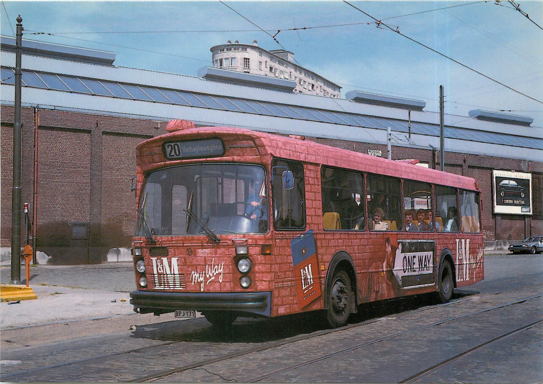 CPM Autobus Volvo B59 8171 de la STIB 1977