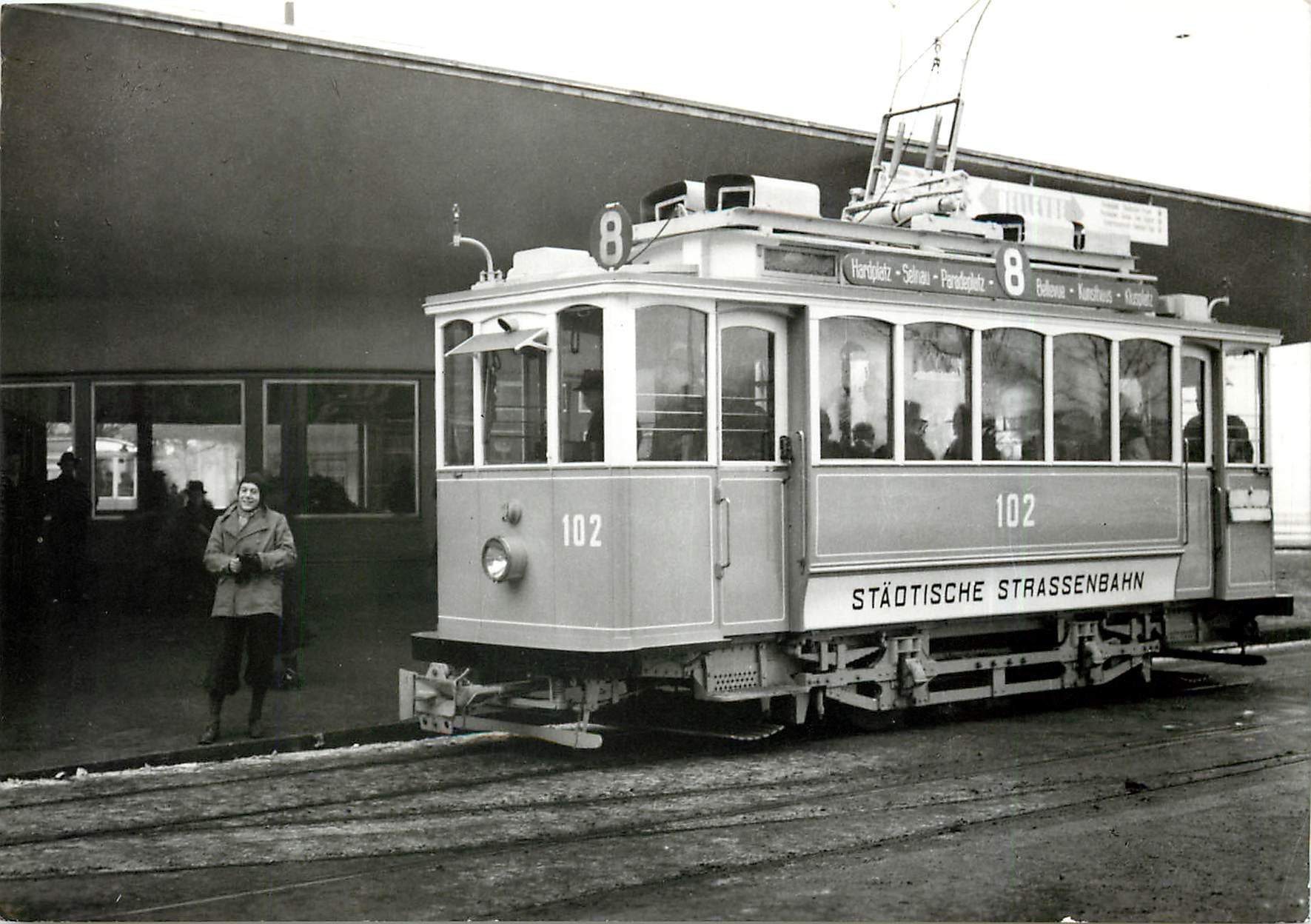 CPM Motorwagen Ce 2 2 102 der St St Z Belleveue 1939