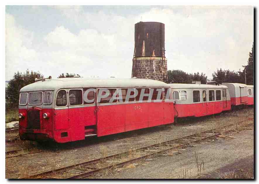CPM CF Vivarais au temps des CFD Materiel abandonne a Saint Agreve