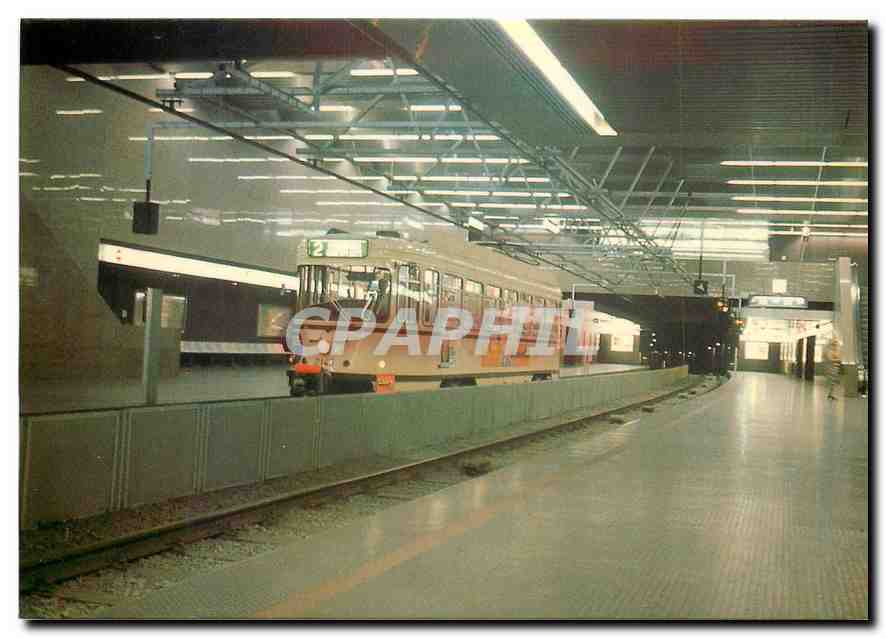 CPM Anvers Interieur de la station de premetro Meir
