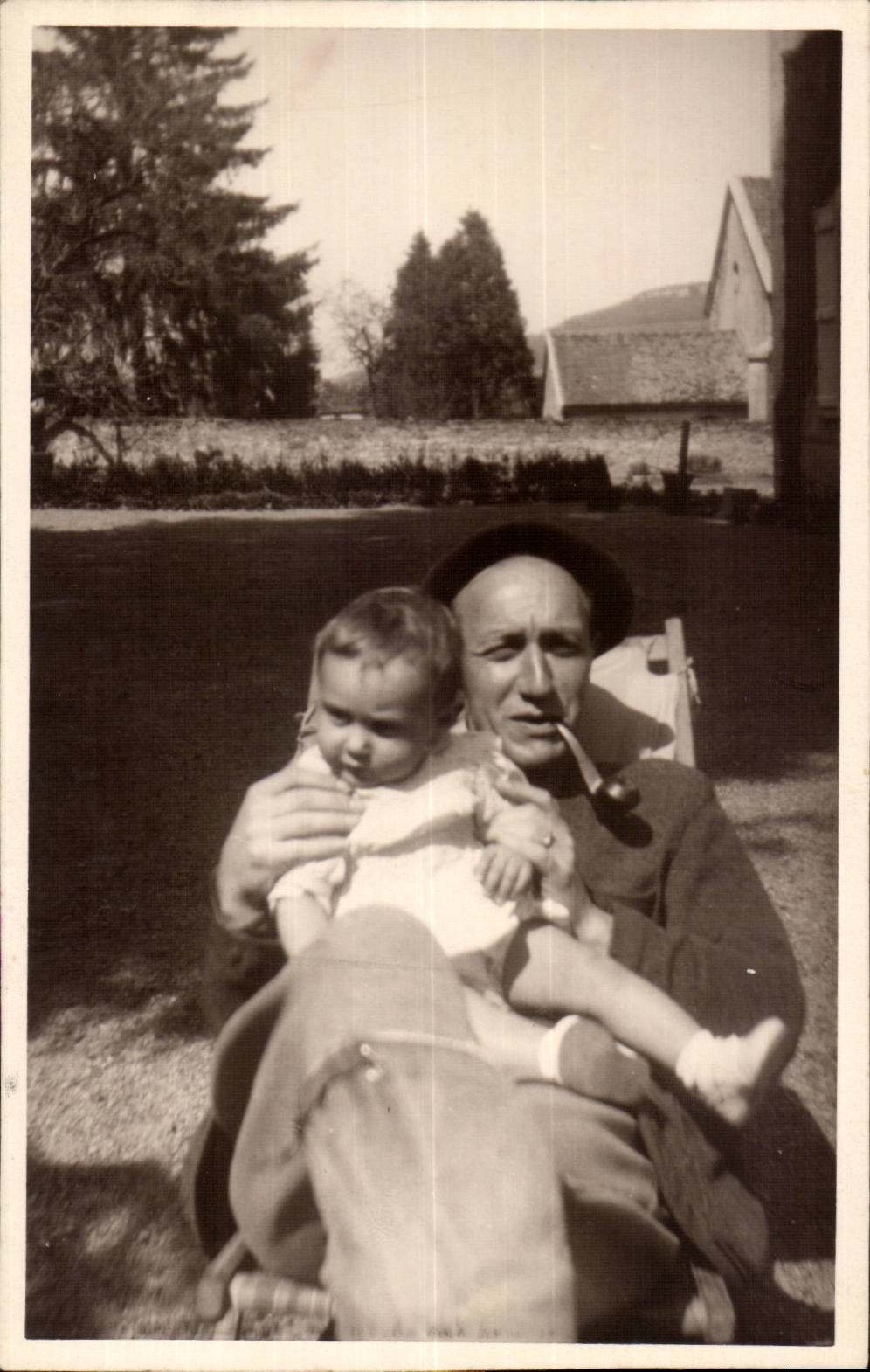 CPA Carte photo Enfant et grand pere a la pipe