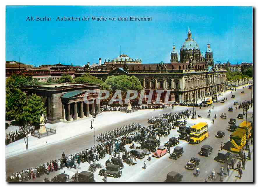 CPM Alt Berlin Aufziehen der Wache vor dem Ehrenmal
