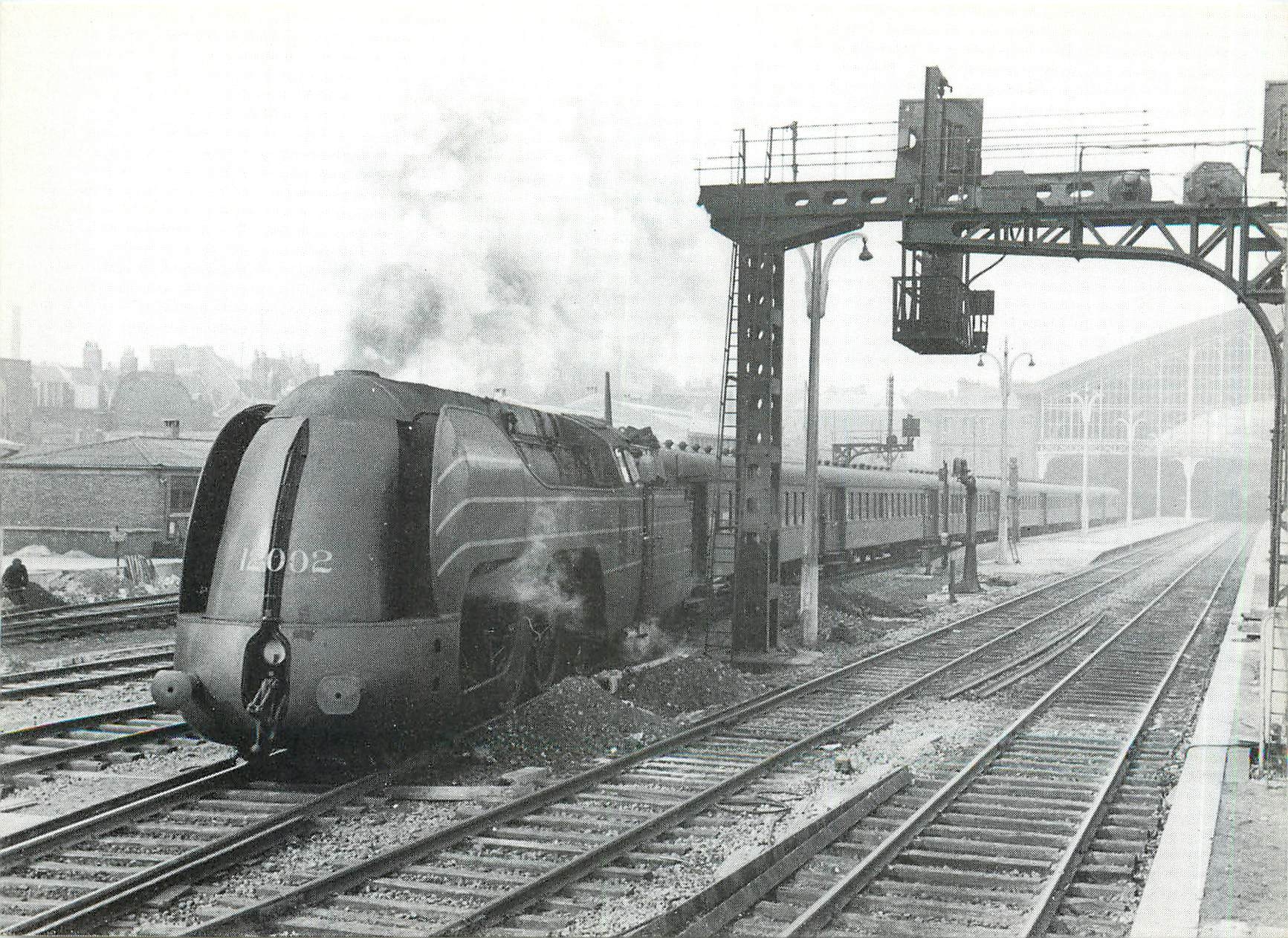 CPM Vapeurs Belges locomotive type 12 a Lille