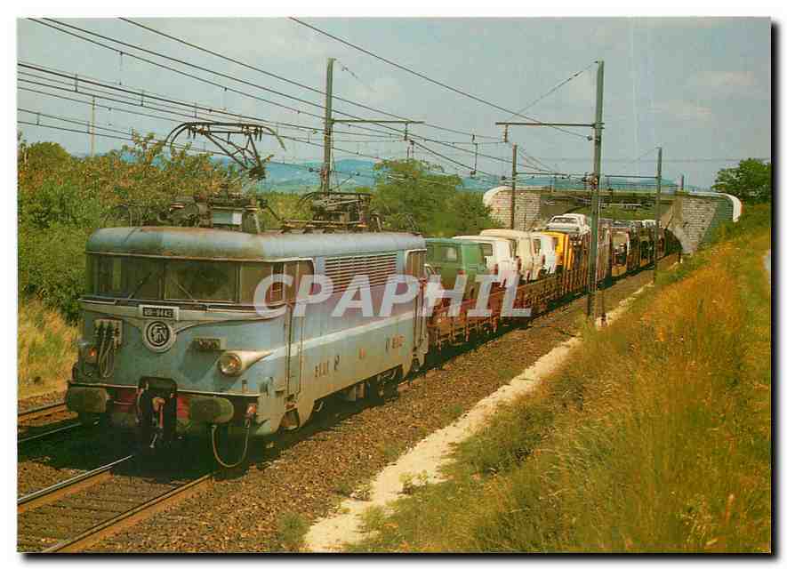 CPM CP 111- Aux abords de Valence la BB 9442 emmene un train complet de wagons porte-autos vers le S