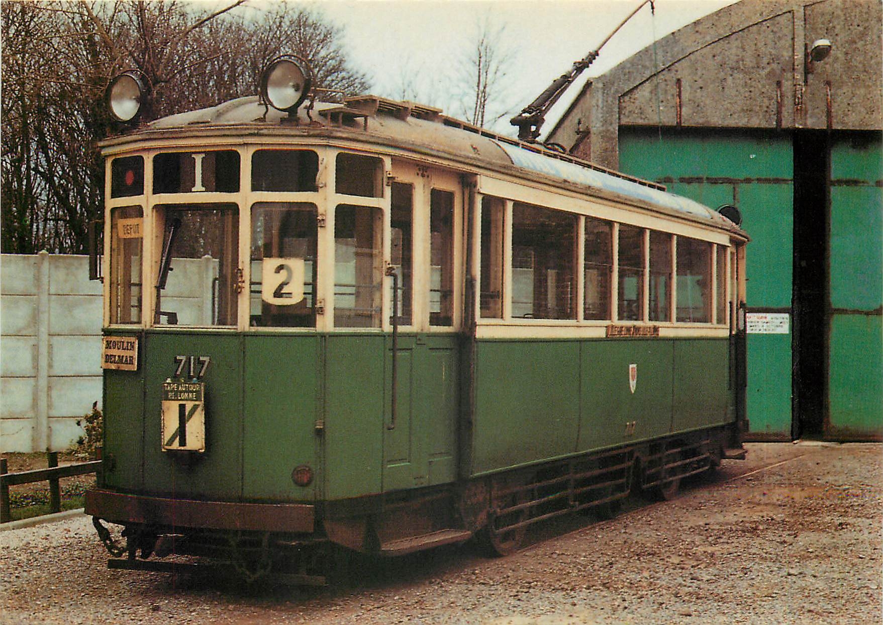 CPM Tramways de Lille (TELB) Motrice a essieux radiants et galets directeurs No.717