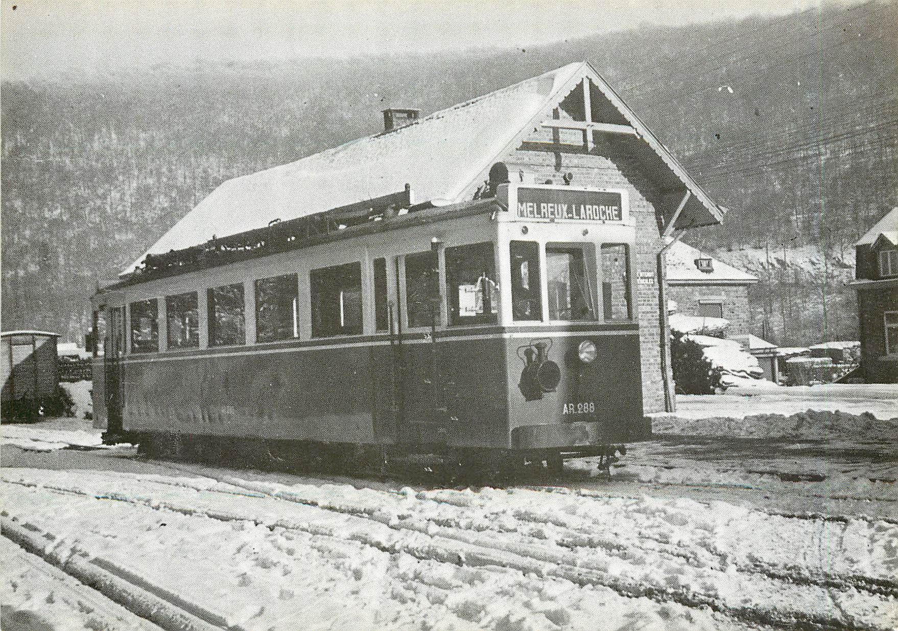CPM Automotrice a Bogies 288 a la roche en fevrier 1958