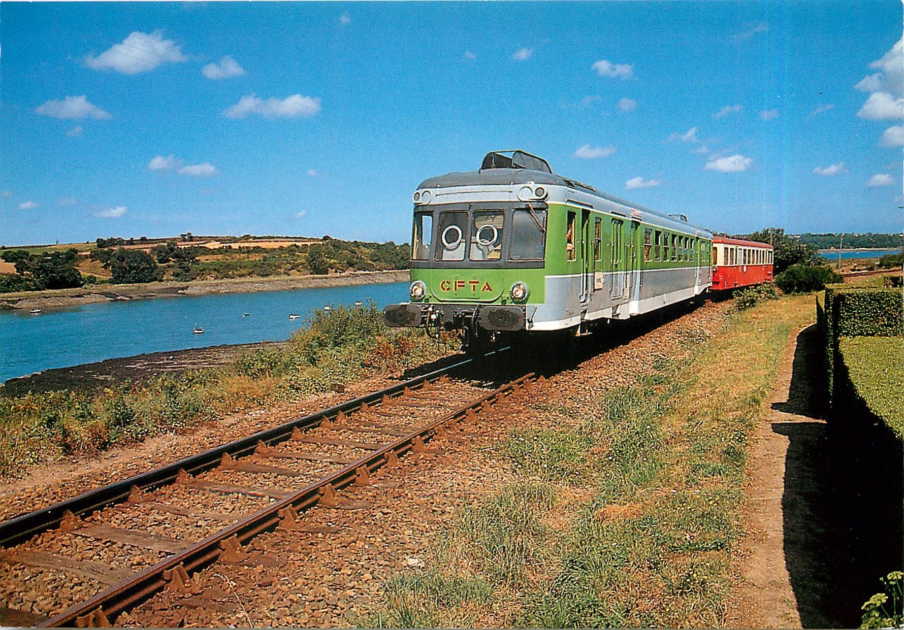 CPM Lancerf commune de Plourvo (22) Reseau Breton. Ligne de Guingamp a Paimpot. Le 8 Aout 1990