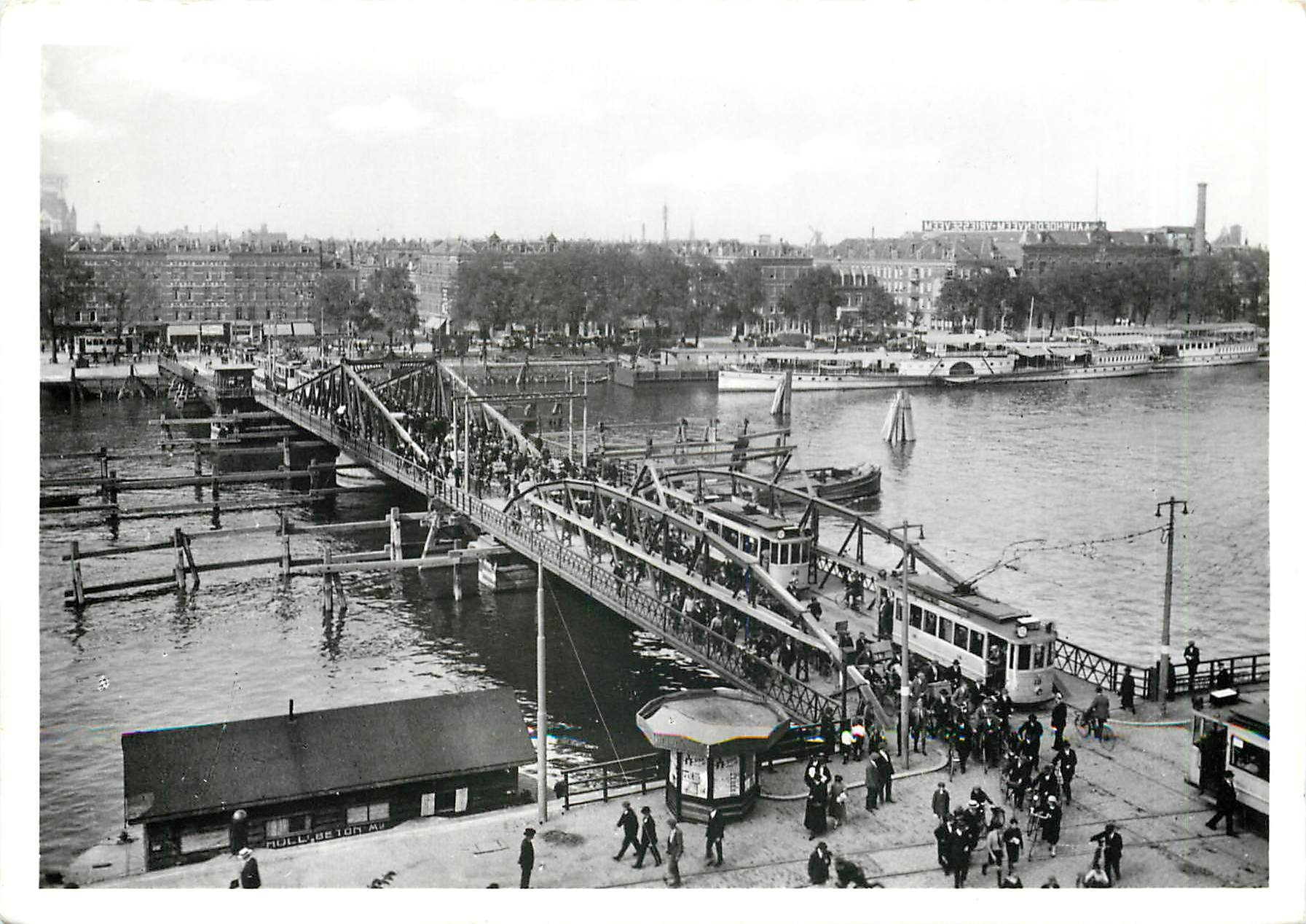 CPM Rotterdam uit vervlogen jaren. No.76 Oude Keninginnebrug