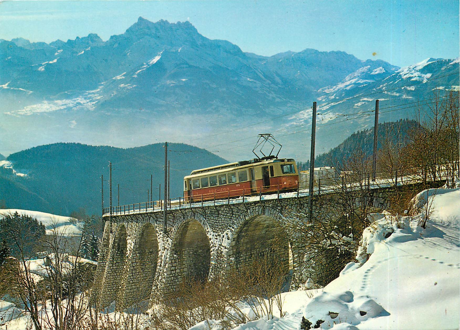 CPM Le train Aigle-Leysin et vue sur les Dents-du-Midi