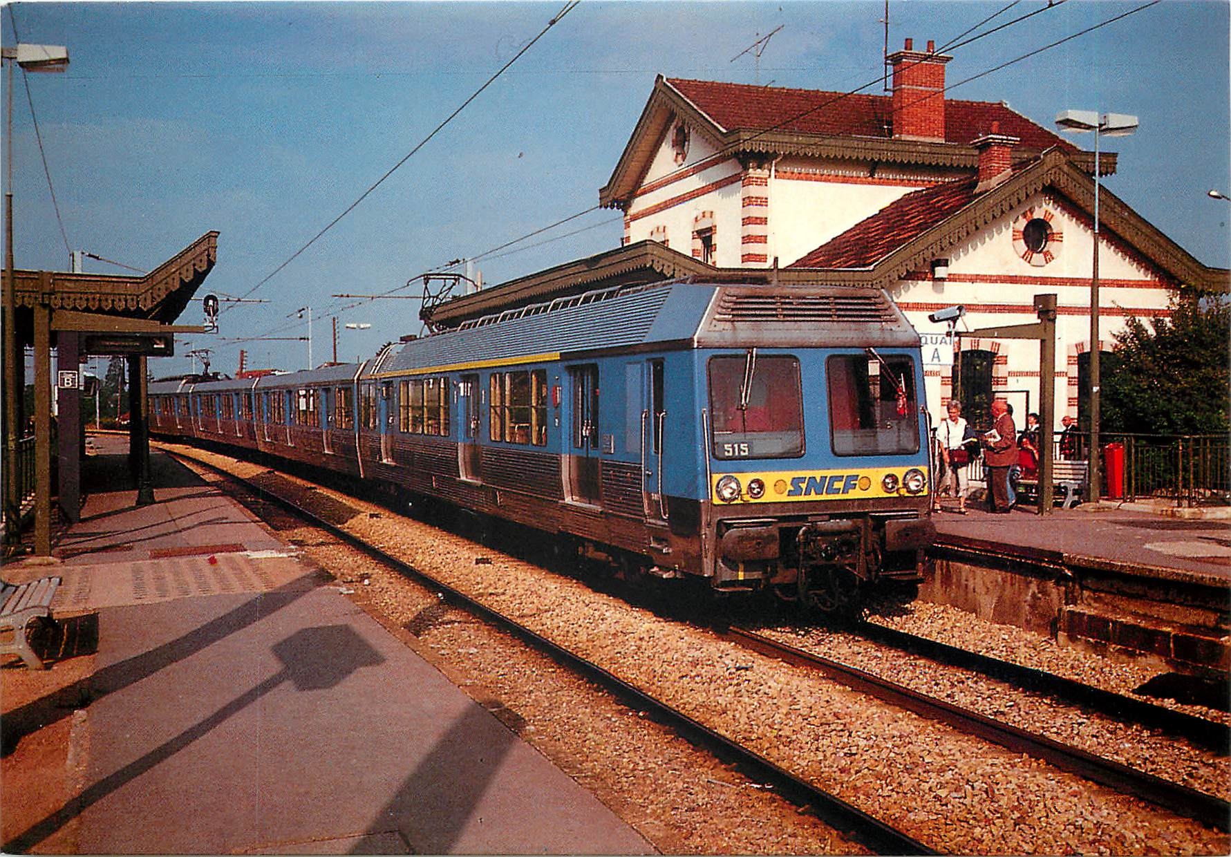 CPM Louveciennes (Yvelines) Arrivee du Train de Paris