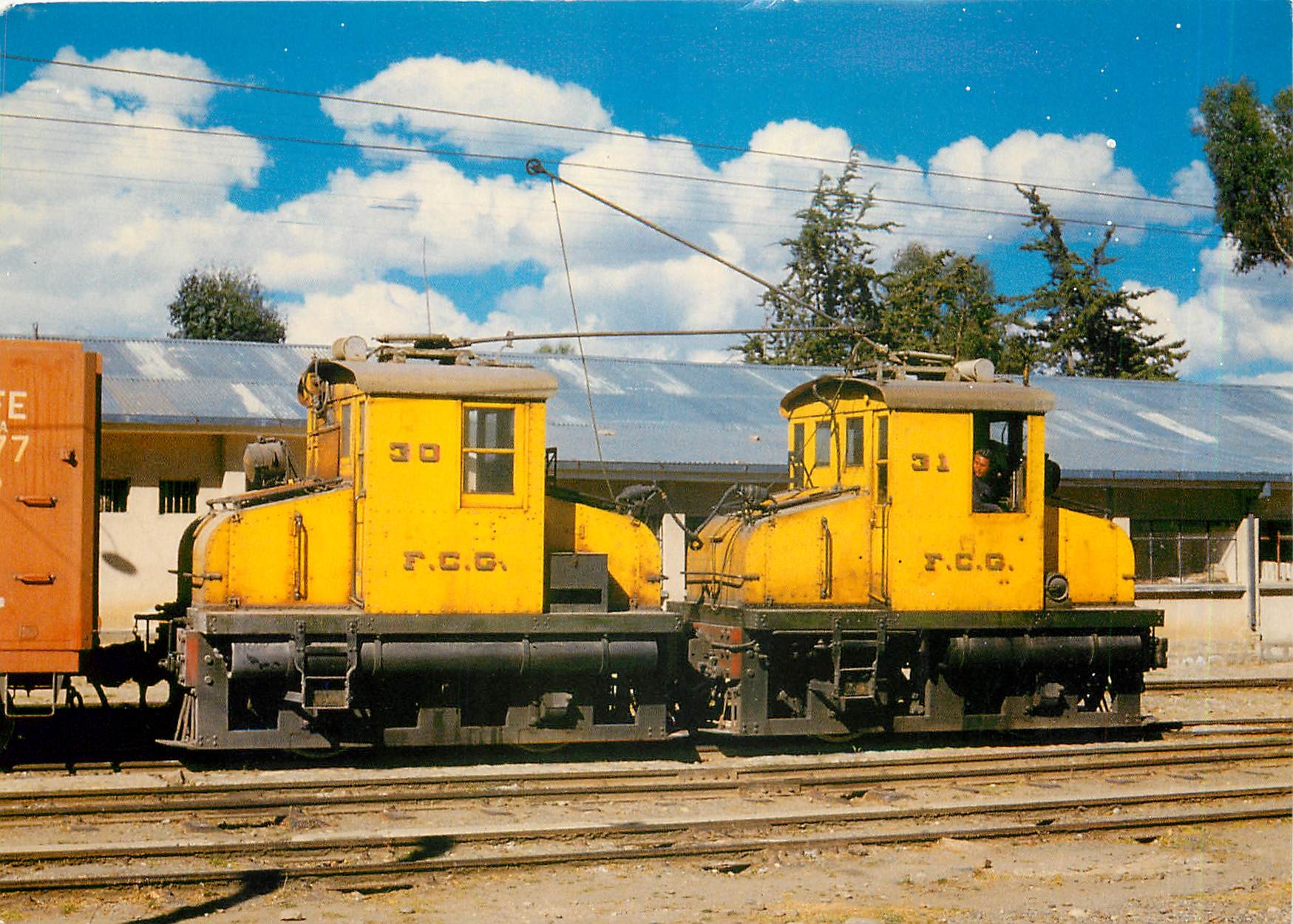 CPM Bolicia electric locomotives No.30 and 31 on August 20th 1981 at La Paz station