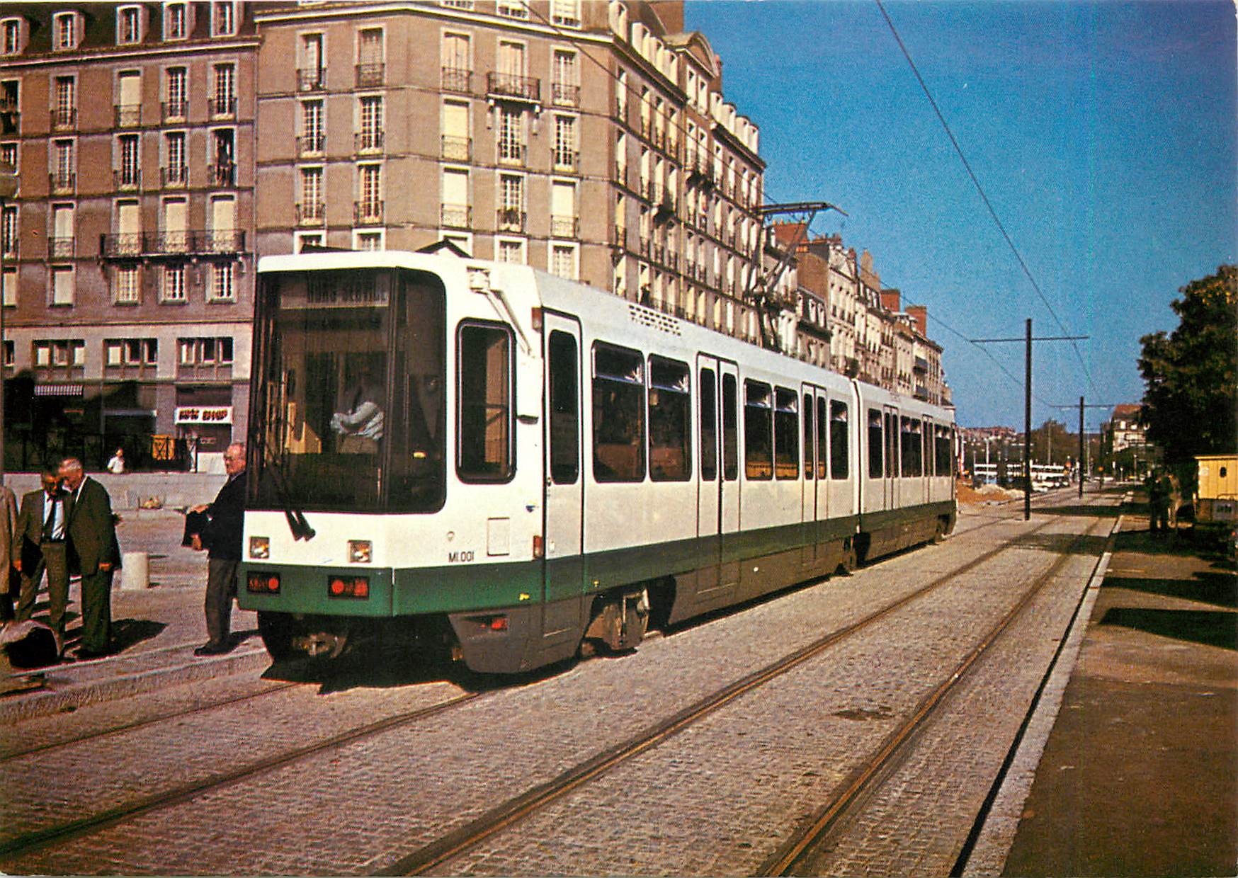 CPM Tramway standard francais Alsthom Motrice No. 001