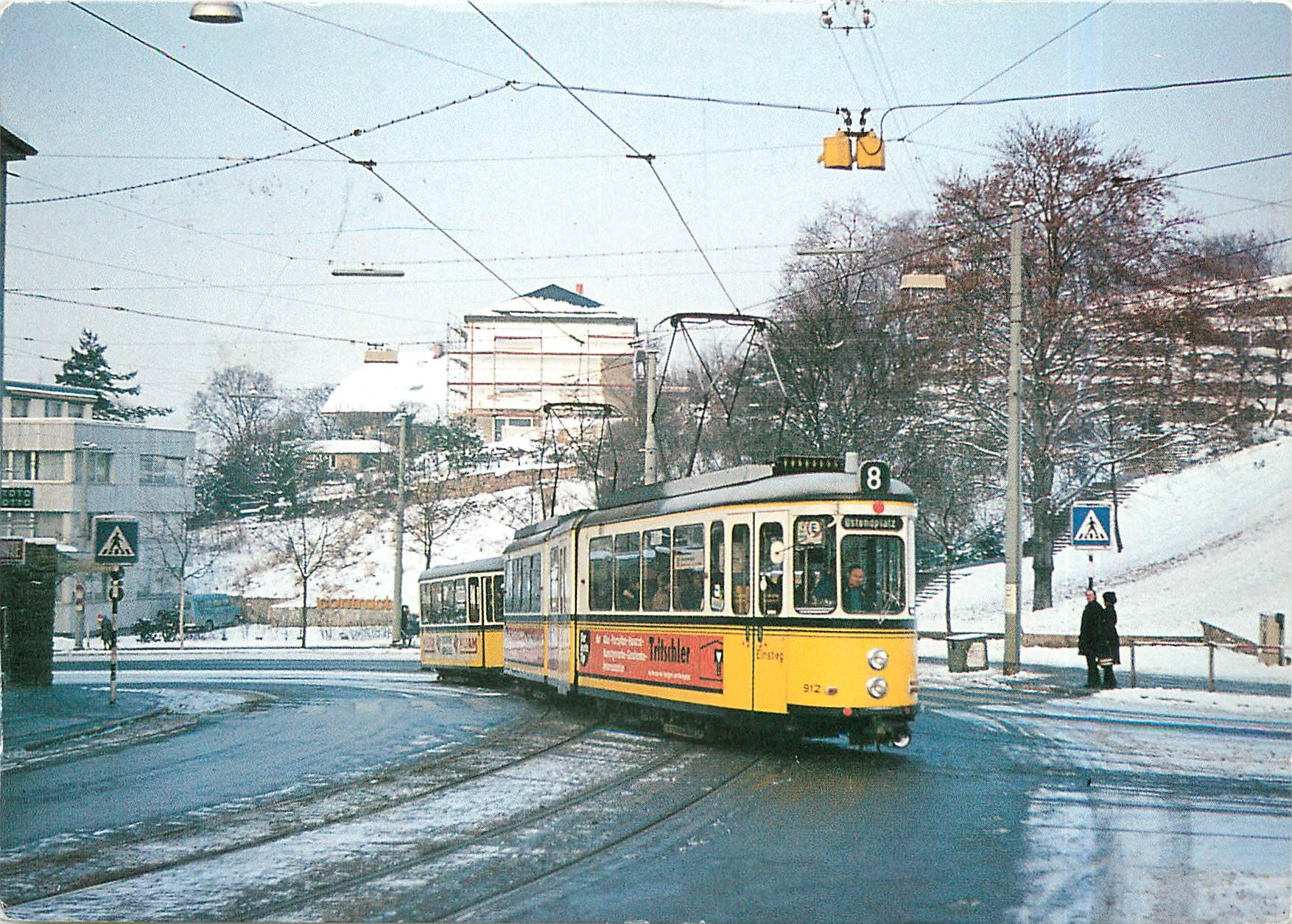 CPM In der Gerokstrasse ist DoT 4 912 mit Beiwagen 1537