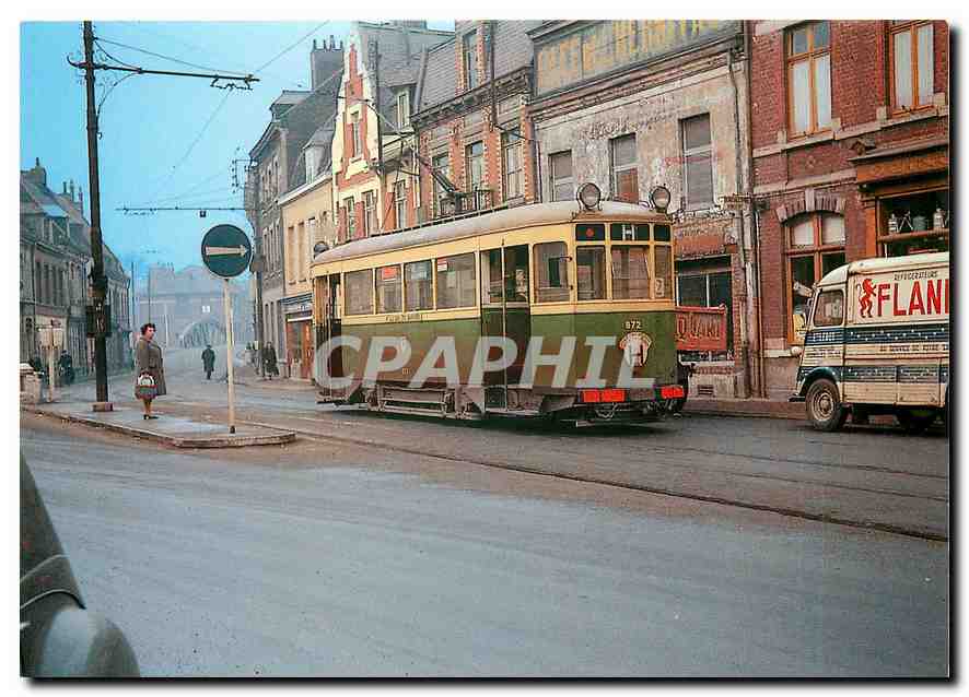 CPM Le tramway electrique sur la place d'Haubourdin