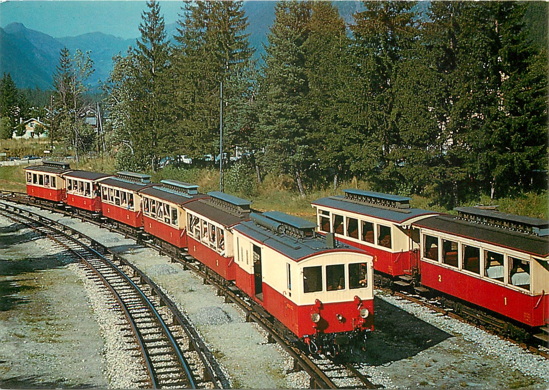 CPM Arrivee d'un Train de Voyageurs en Gare de Chamonix et en provenance de Vallorcine. Le 6 juillet