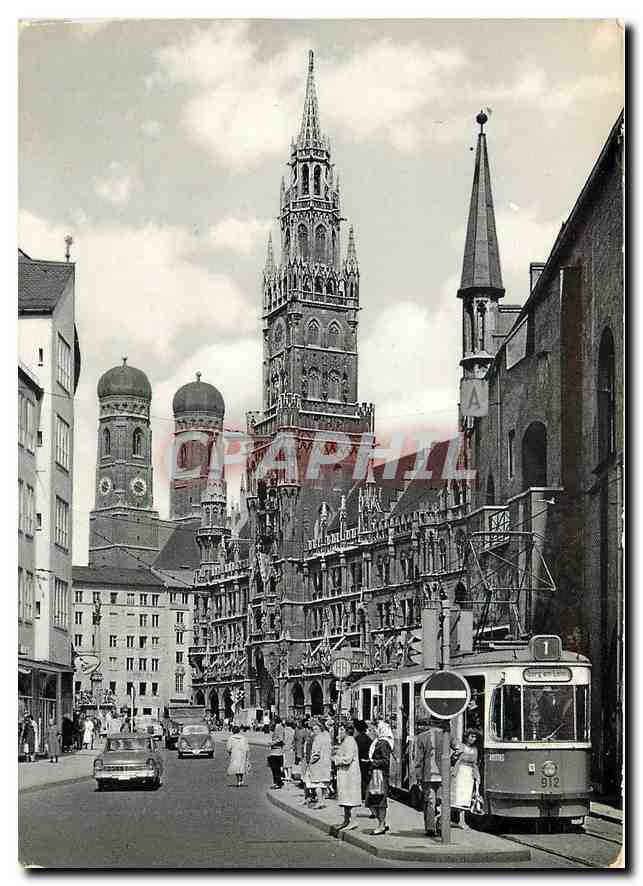 CPM Muenchen Blick auf das Rathaus und Frauenkirche
