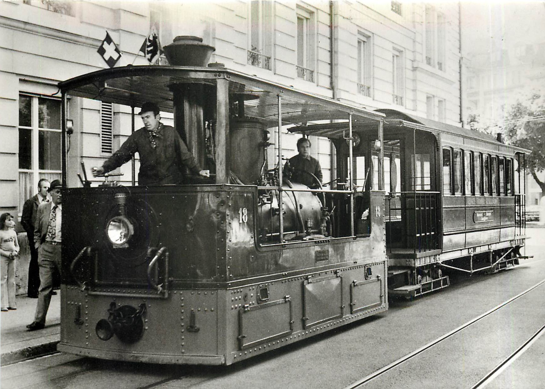 CPM Dampflokomotive Nr. 18 mit Wagen Nr. 26
