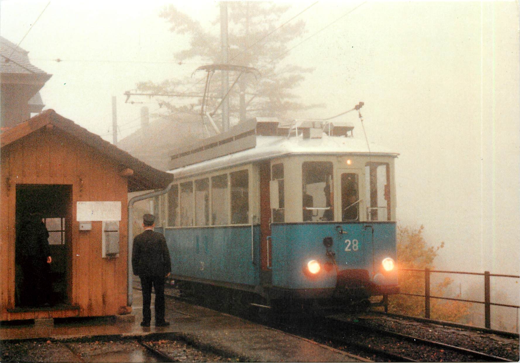 CPM Chemin de fer touristique Blonay-Chamby Le tram 28 ex-Lausanne a Chamby