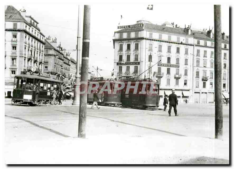 CPM Geneve place de Cornavin Ce 2/2 No.1 128 et 122 vers 1930