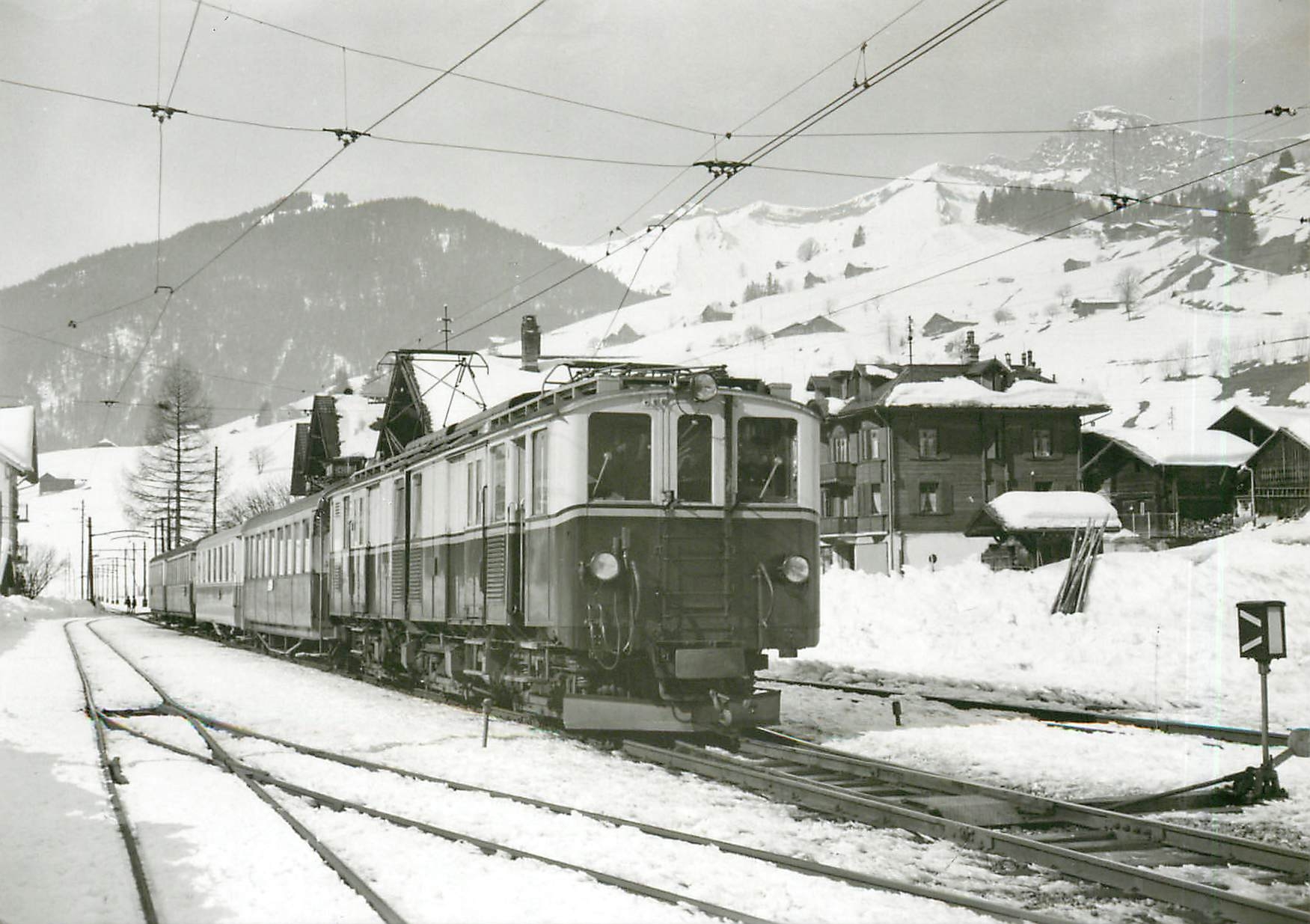 CPM Train local pour skieurs a Rougemont 28.2.1965