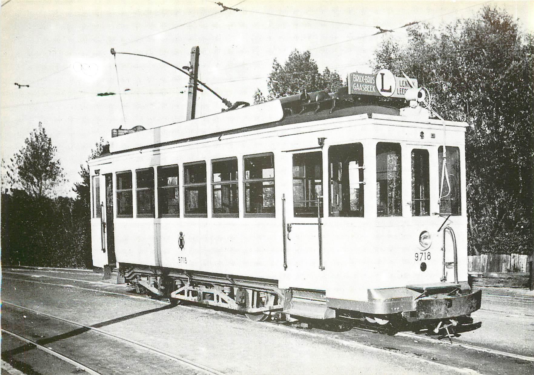 CPM Motrice 9718 a Leerbeek le 5 octobre 1958
