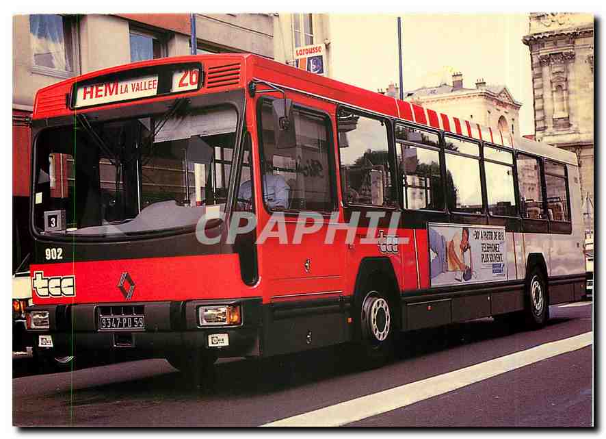 CPM Autobus zebre aux couleurs des Transports en Commun de la Communaute de Lille-Roubaix-Tourcoing