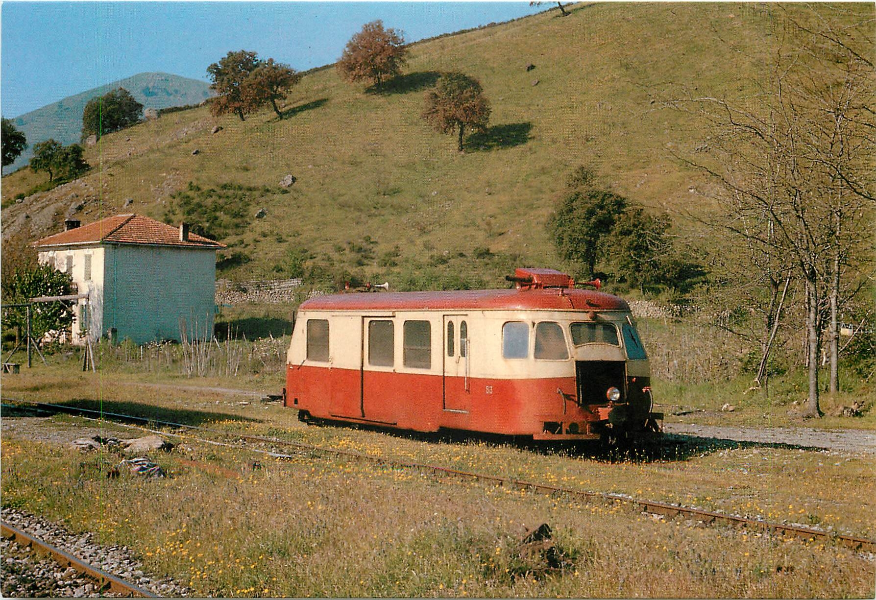 CPM Autorail Billard A80D transforme pour le transport des messageries sur les Chemins de Fer de la 