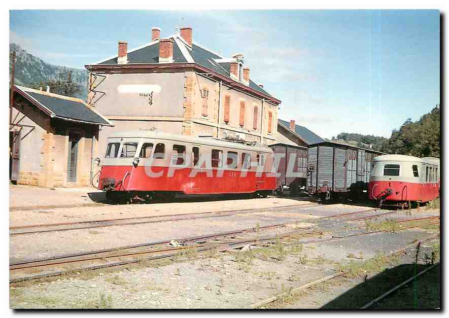CPM Autorail Billard des CFD en gare le 8 Aout 1963