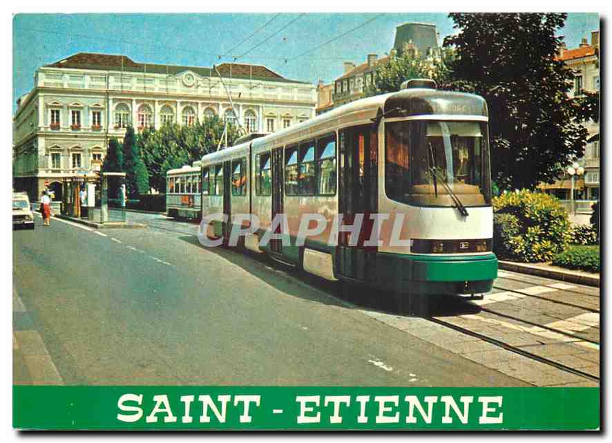 CPM Saint-Etienne Le tramway et la Place de l'Hotel-de-Ville