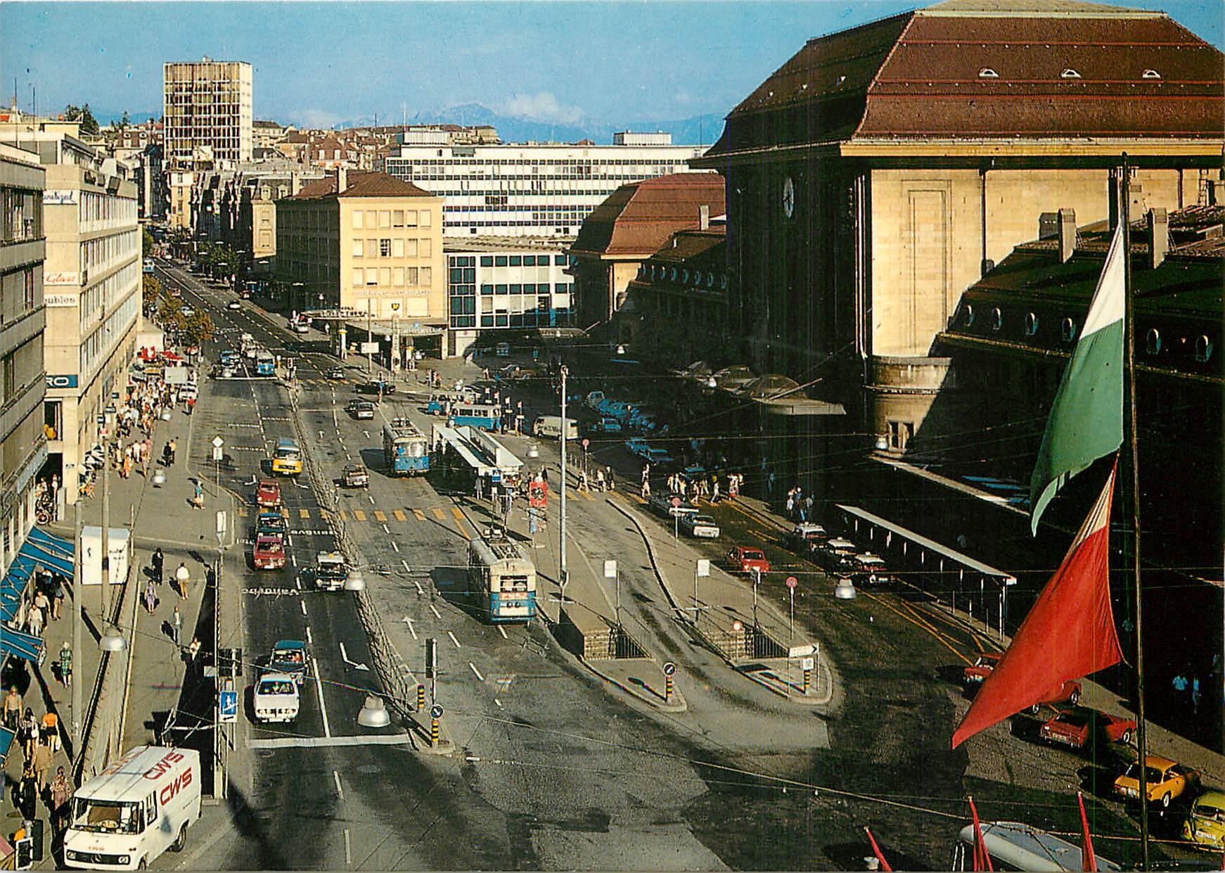 CPM Lausanne Place de la Gare