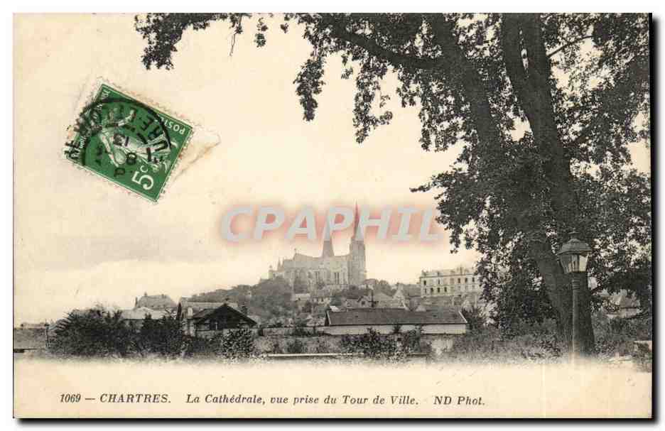 Chartres CPA La cathedrale vue prise de la tour de Ville