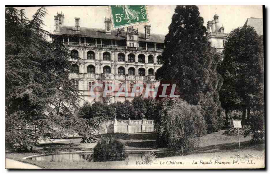 Blois — Das Schloss — Die Fassade François Ier — LL.
