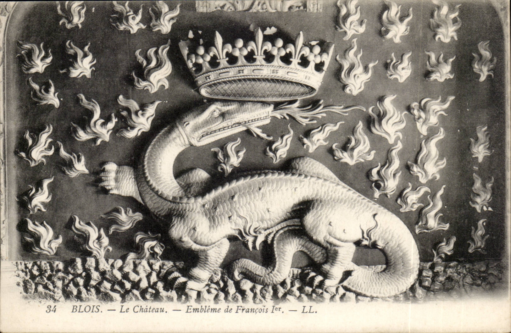 Blois — Das Schloss — Emblème de François Ier — LL.