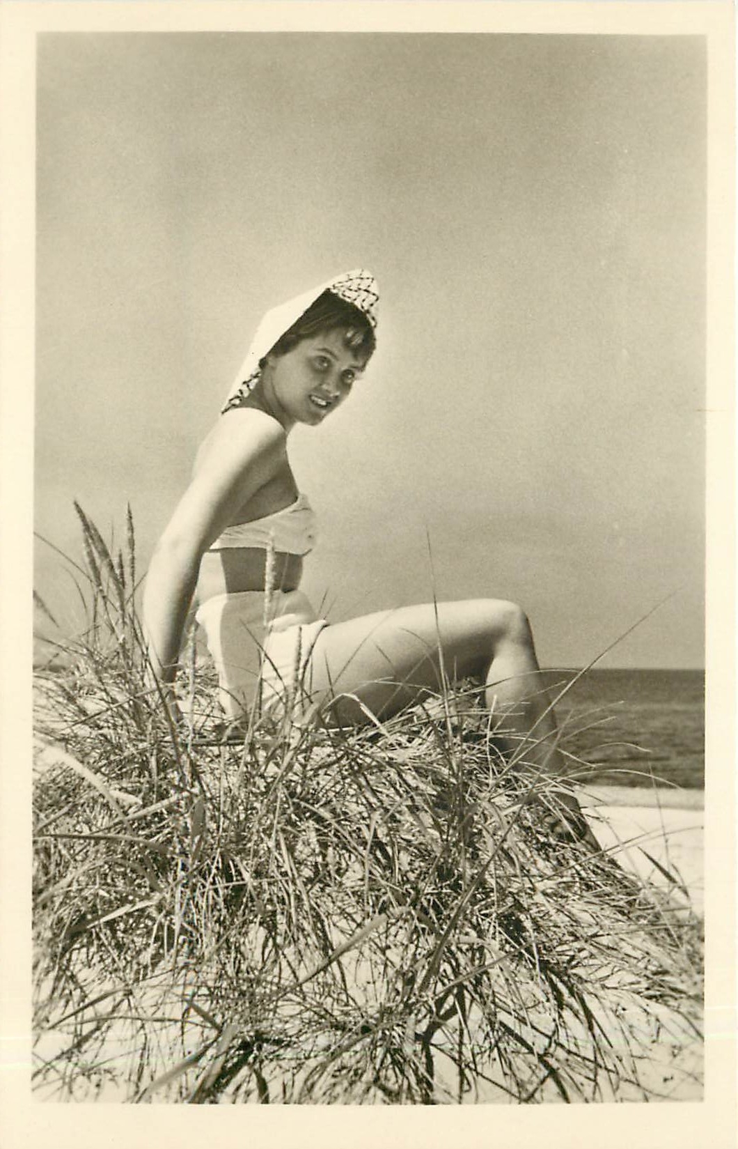CPA Femme nue erotique 