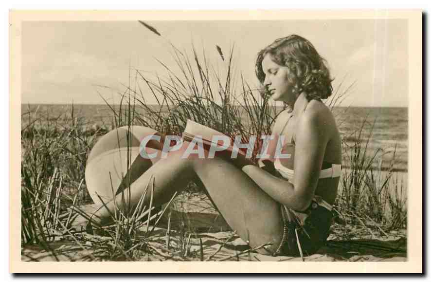 CPA Femme nue erotique 