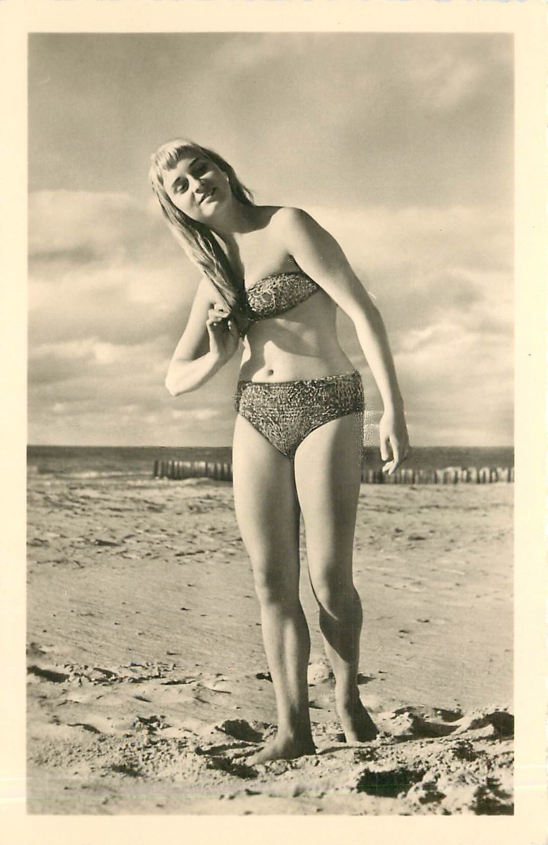 CPA Femme nue erotique 