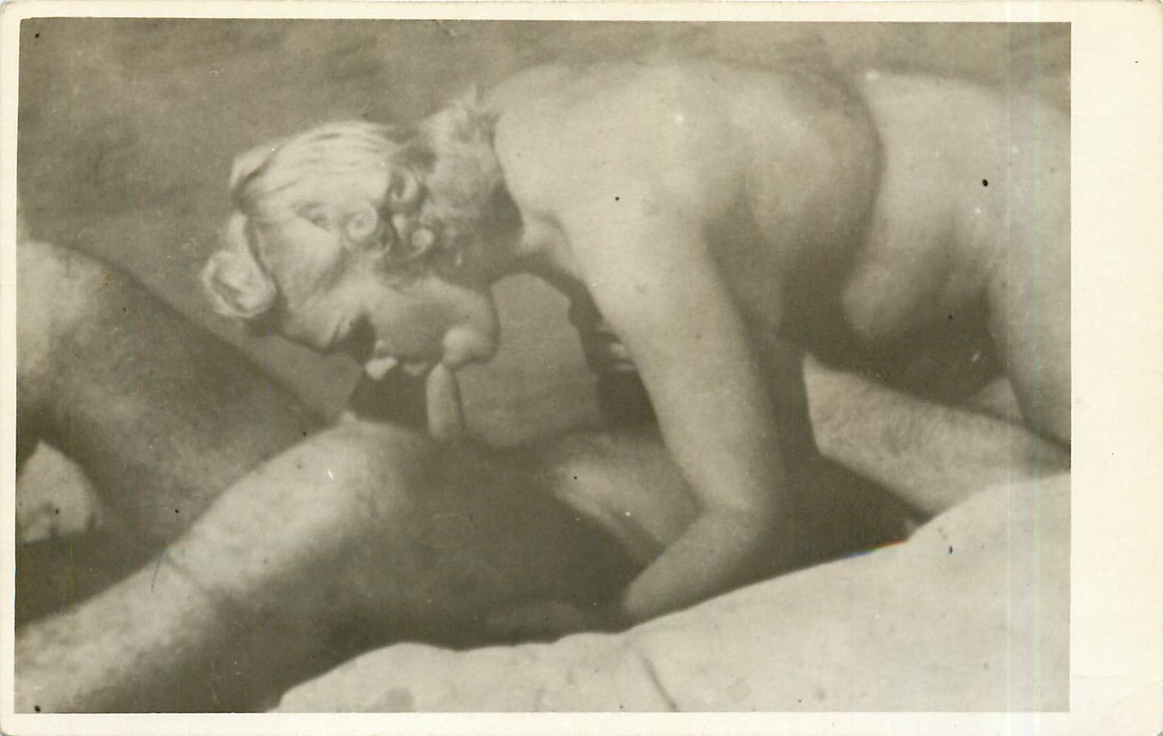 Statua di donna nuda — dettaglio — CPAPHIL n° EO.13