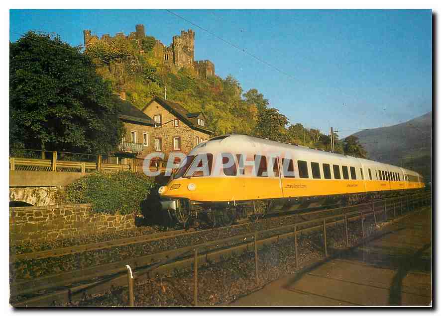 CPM Lufthansa Airport Express an der Burg Reichenstein vorbei 