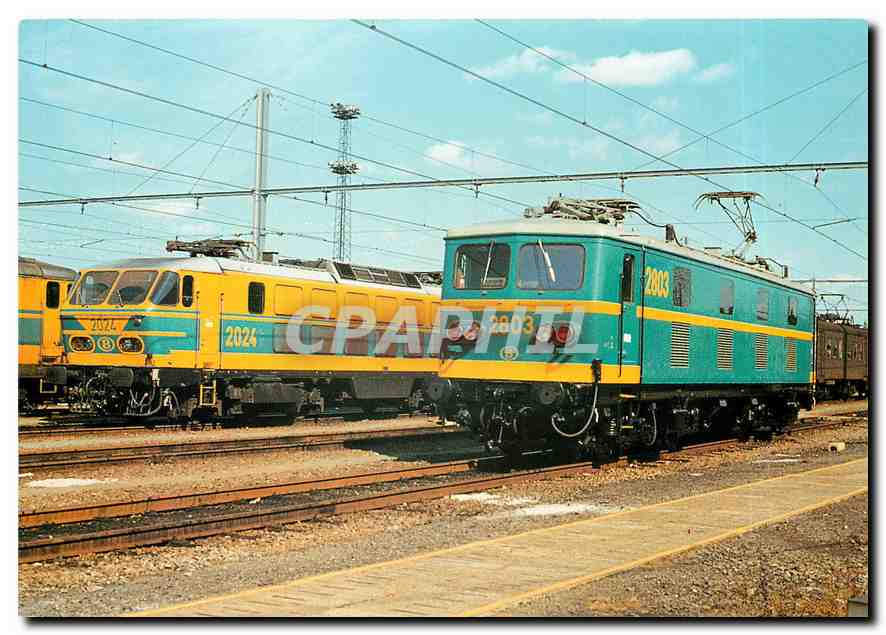 CPM Tram CP 68 Au depot de Schaerbeek la BB 2803 en compagnie de la CC 2024 