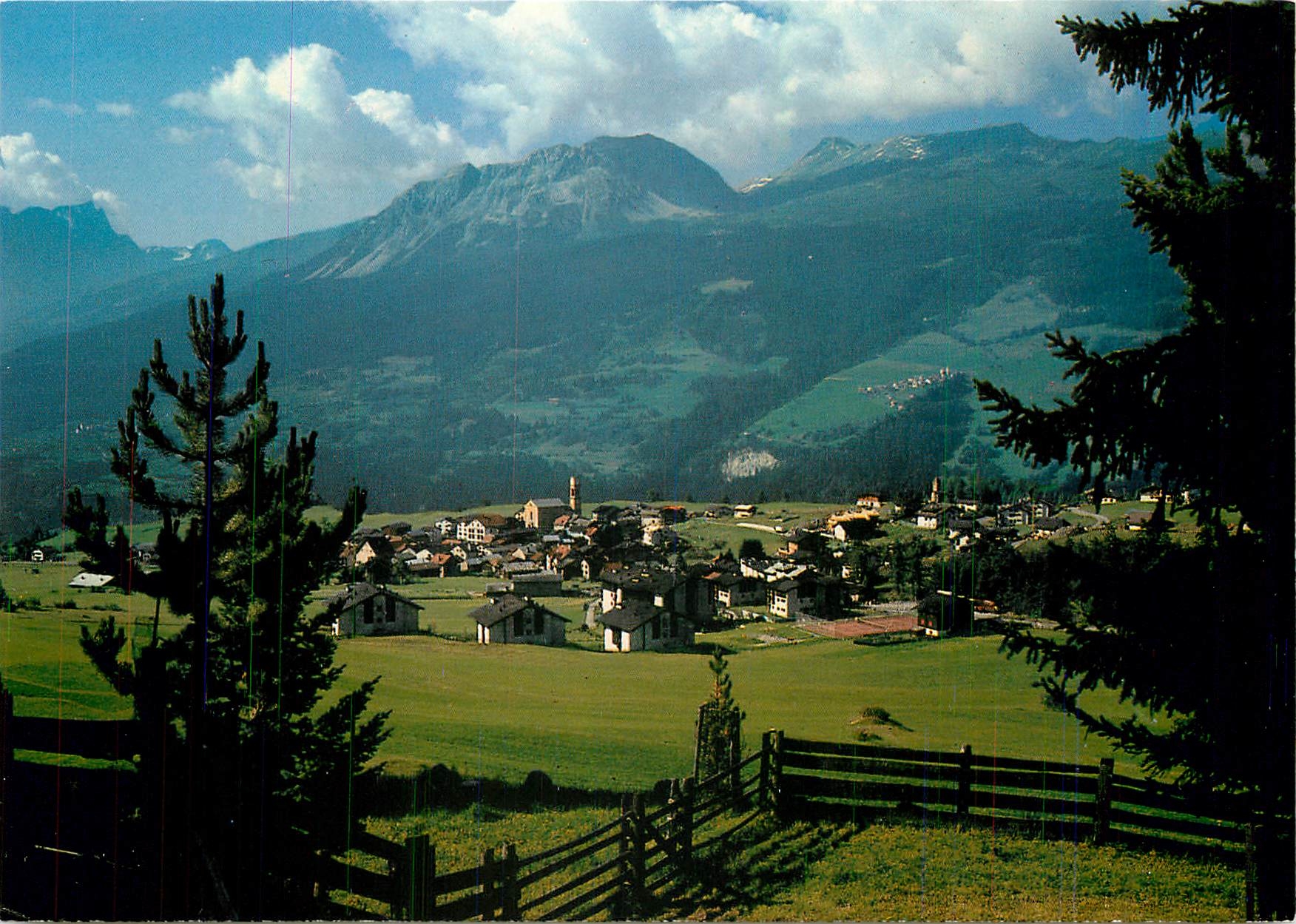 CPM Lantsch Lenz Graubunden Blick gegen Piz Forbesch Piz Toissa und Piz Curver 