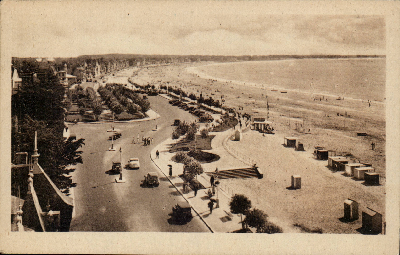 La Baule CPA Vue prise du Majestic