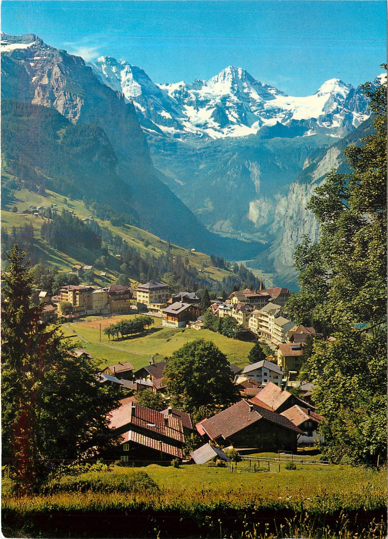 CPM Wengen mit Grosshorn Breithorn und Tschingelhorn 