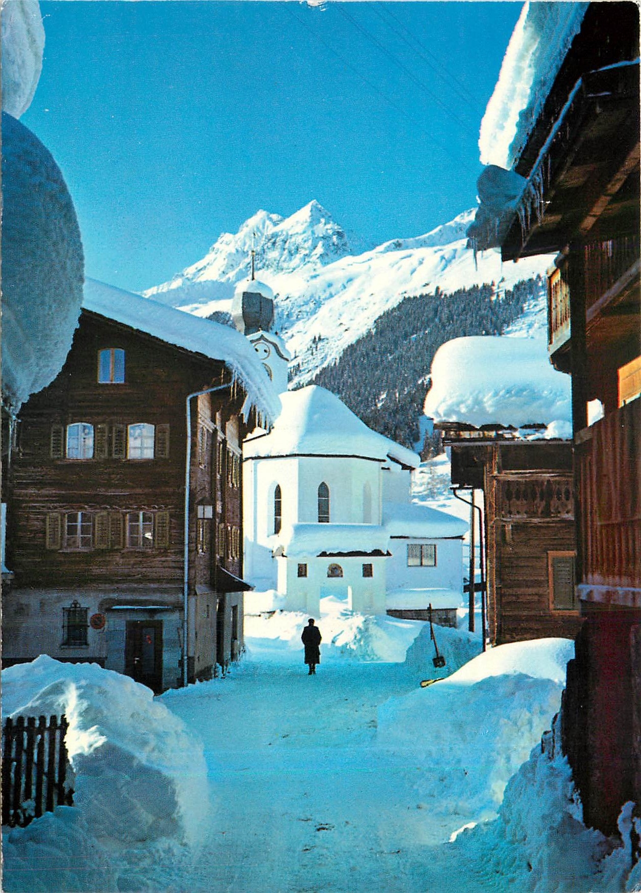 CPM Breil Brigels Graubunden Dorfpartie mit den Brigelserhorner 